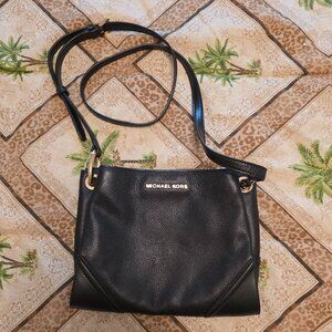 Michael Kors Triple Compartment Black Shoulder Crossbody Bag Purse Like New